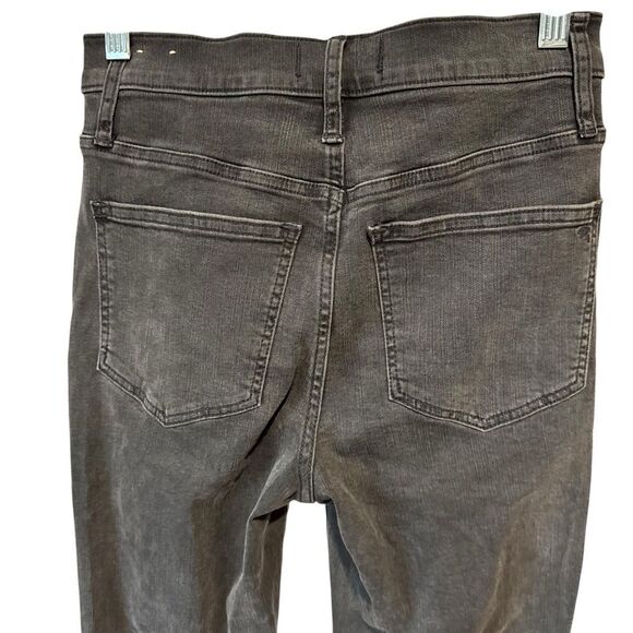 Madewell Stovepipe Jeans in Banberry Wash: Raw-Hem Edition - Picture 6 of 9